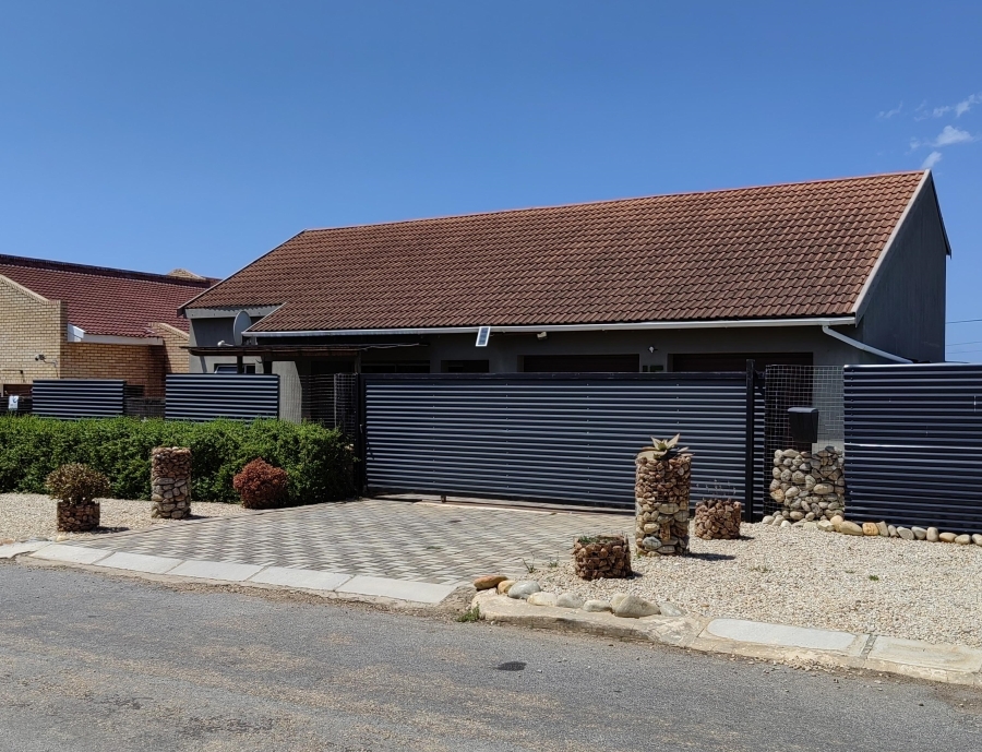 3 Bedroom Property for Sale in C Place Eastern Cape